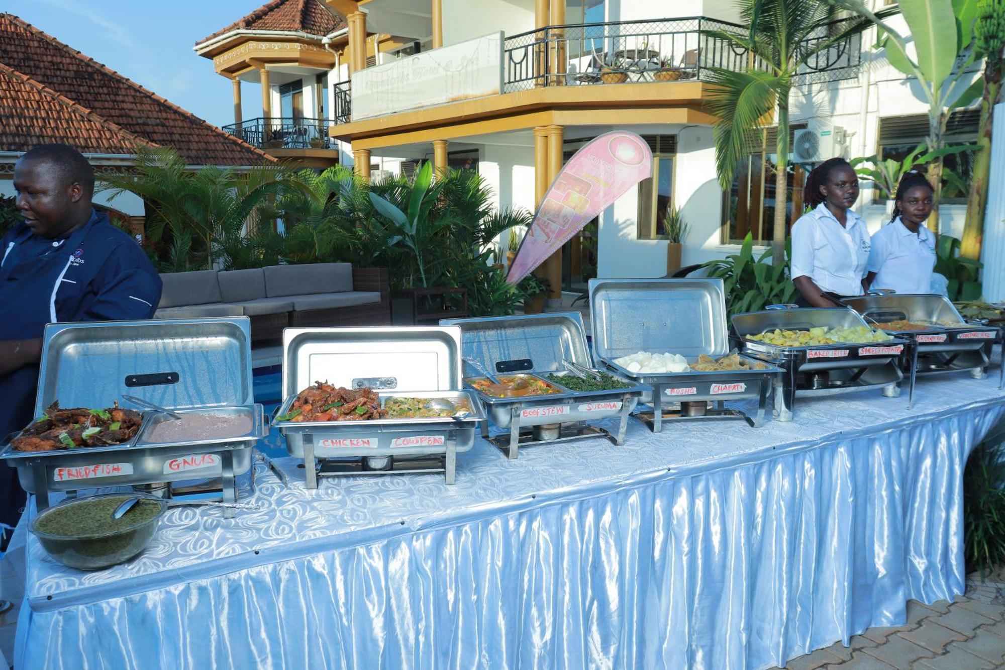 Mowicribs Hotel And Spa Entebbe Exterior foto