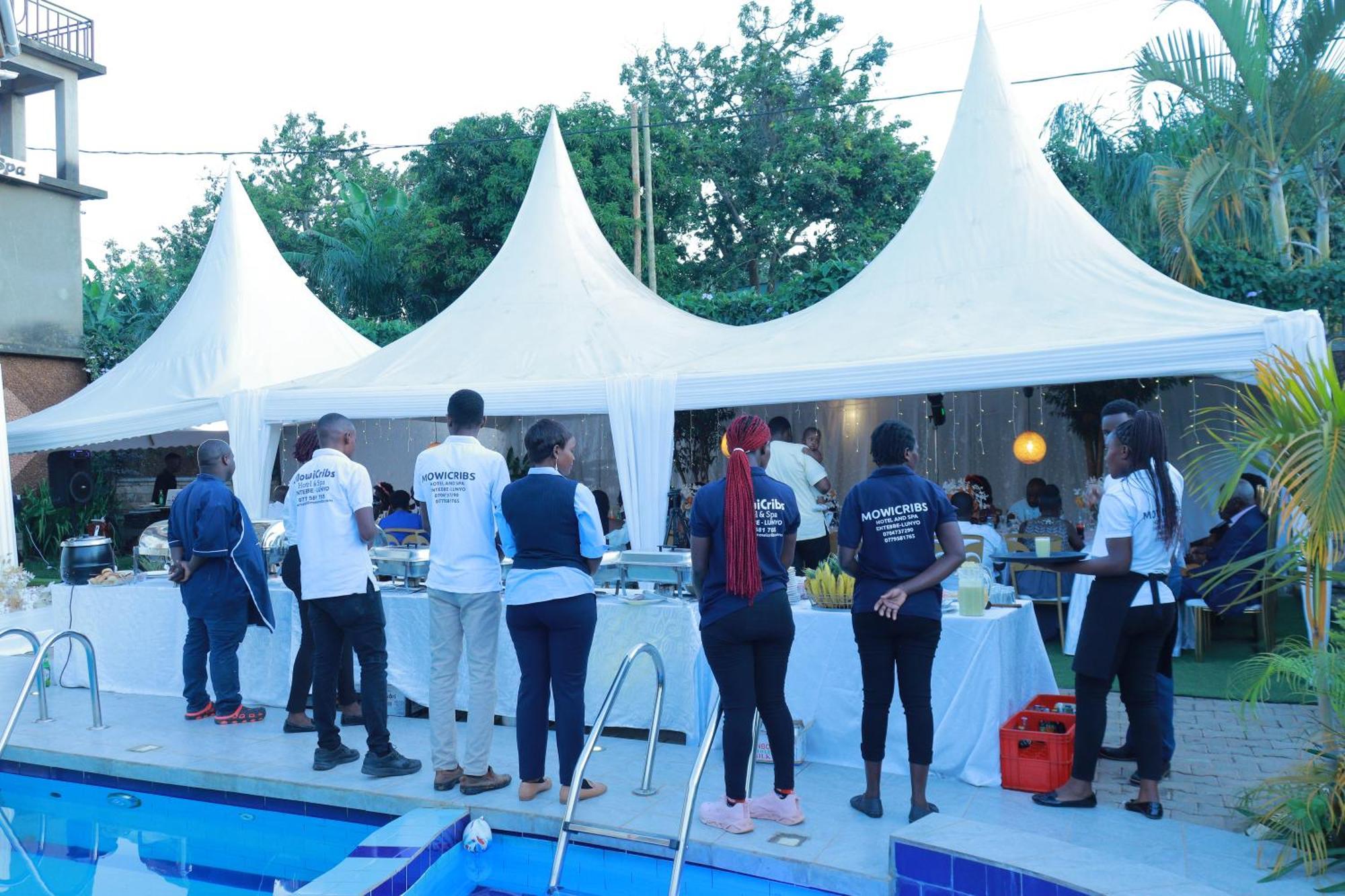 Mowicribs Hotel And Spa Entebbe Exterior foto